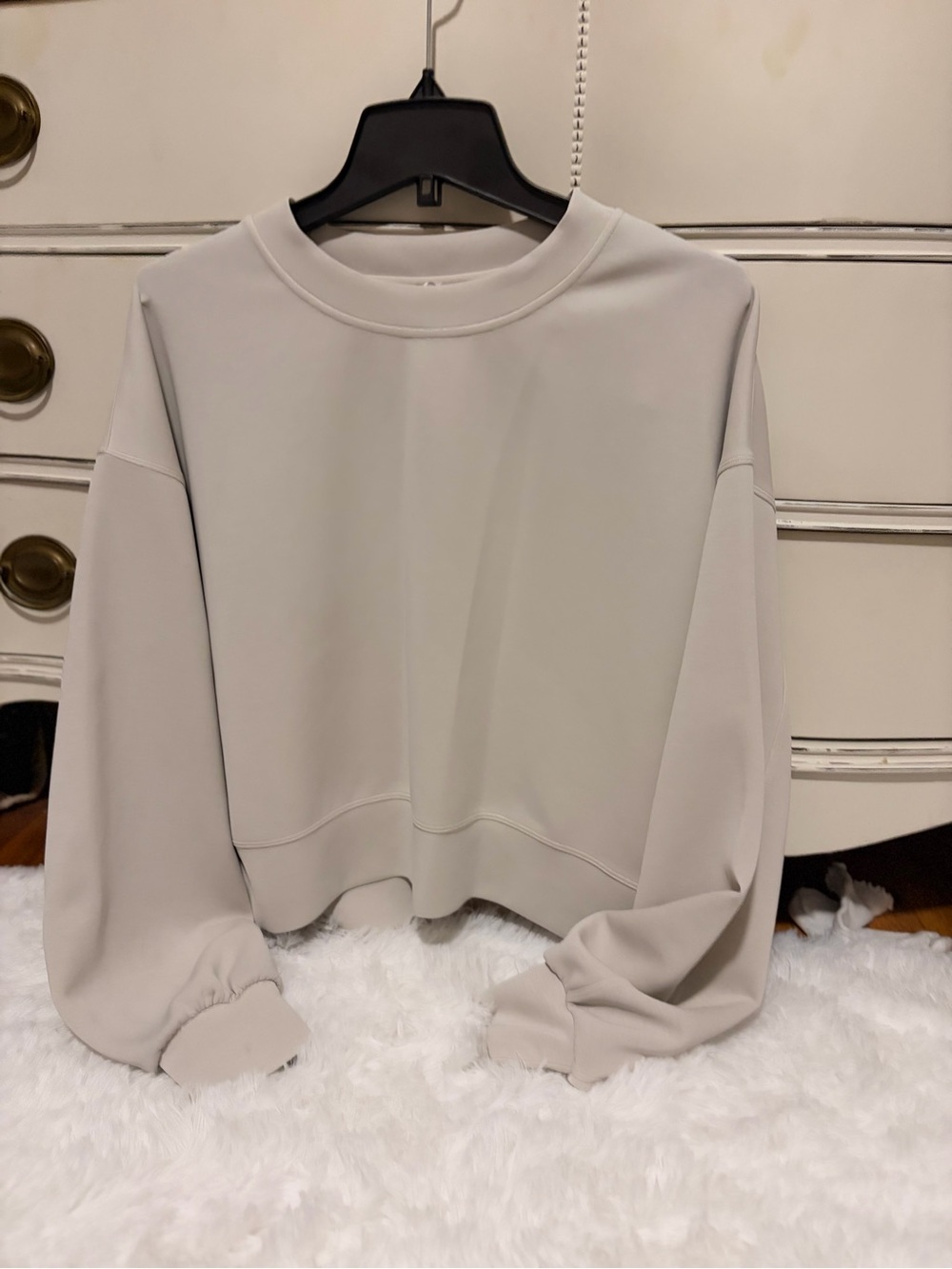 Lululemon Women's softstreme Crewneck Pullover Sweatshirt in creamy gray color-